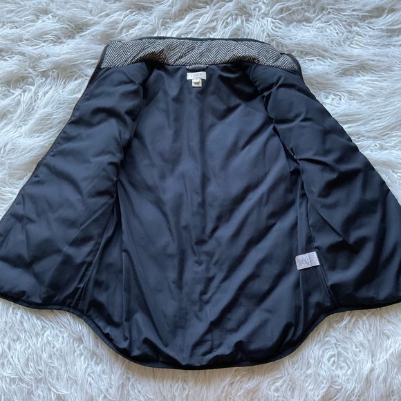 J. Crew Cream Black Herringbone Down Puffy‎ Quilted Vest - Picture 7 of 10